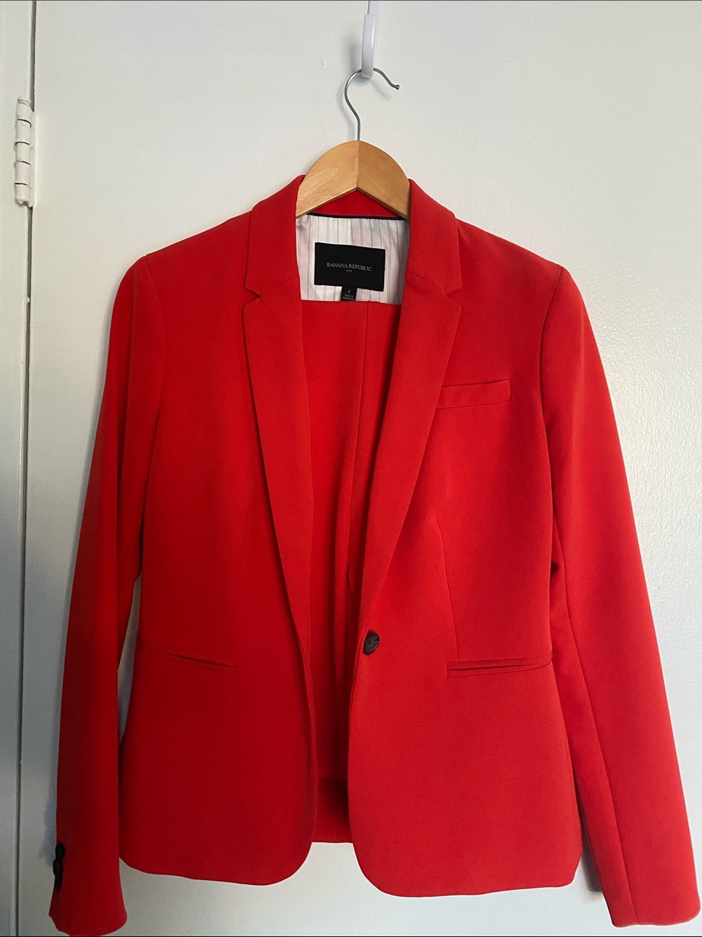 Banana Republic Red Women's Tailored Single-Button Blazer Pants Suit